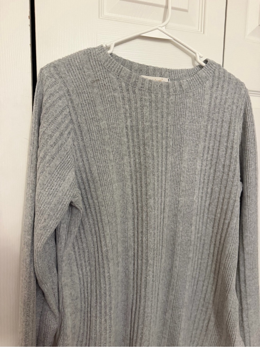 Fantaslook Light Cream gray Ribbed Long-Sleeve Women's Top - Picture 4 of 9
